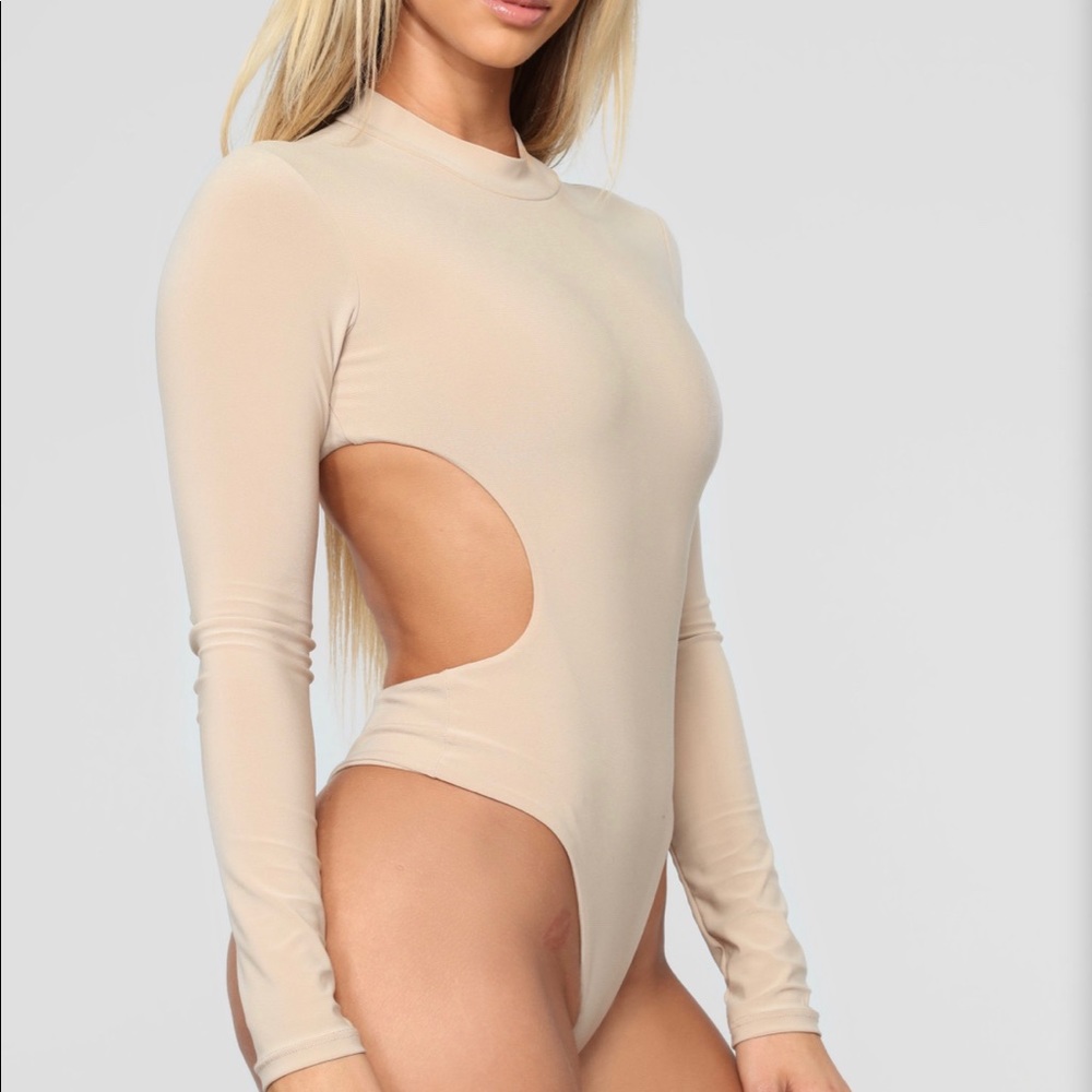 Day and Night bodysuit (Fashion Nova)